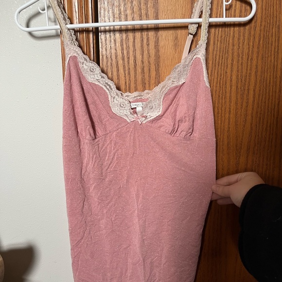 Victoria’s Secret Lace Trim Cami Top - Picture 1 of 5